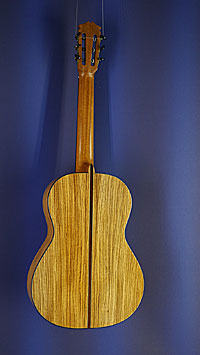 Hein Gitarrenbau Konzertgitarre, Form nach Santos Hernandez (1924) und Schallloch nach Francisco Simplicio (1930), Zeder, Zebrano, Mensur 65 cm, Baujahr 2020
