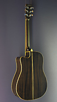 Tanglewood Black Shadow Winterleaf, schwarz lackierte Stahlsaitengitarre mit Tonabnehmer in Dreadnought-Form mit massiver Fichtendecke und Mahagoni an Zarge und Boden, mit Cutaway, R&uuml;ckseite